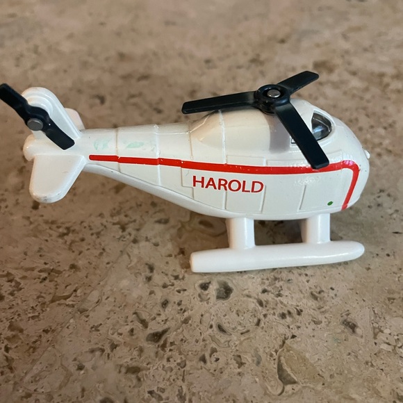 Harold The Helicopter Thomas and Friends Diecast Toy 3 1/2 Inches - Picture 3 of 6